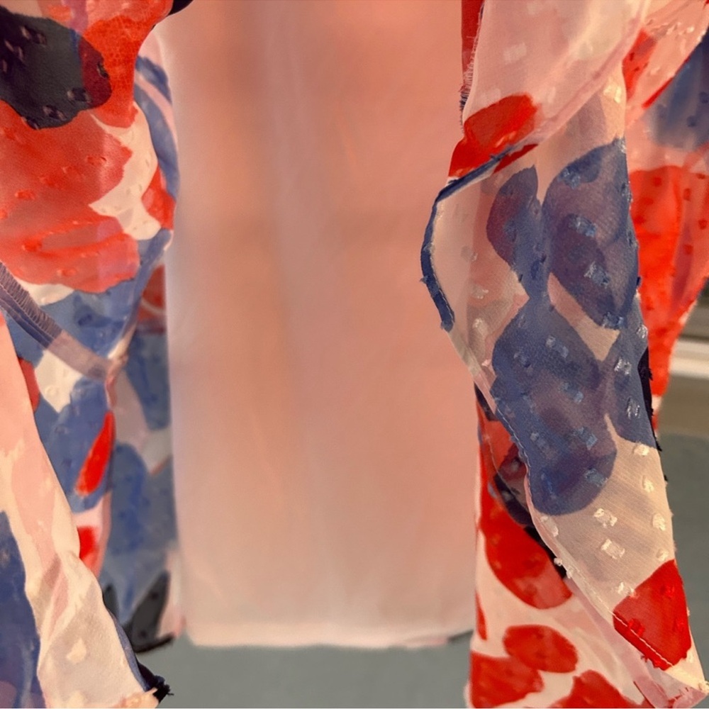DKNY Floral Wrap Dress NWT Size 10 Chiffon Flutter Sleeve Tie Waist V-neck - Picture 6 of 7